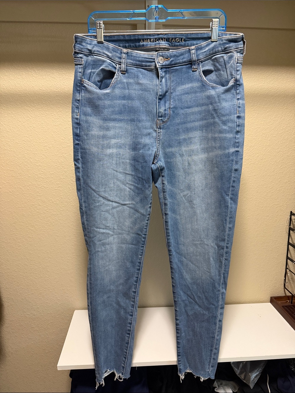American Eagle Outfitters Women's Light Wash Skinny Jeans